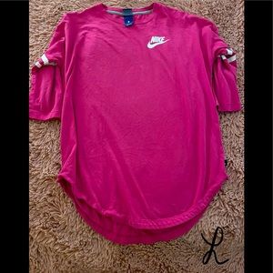 Mid-Sleeve Nike Shirt | Size L | Good Condition